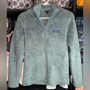 Patagonia pull over hoodie